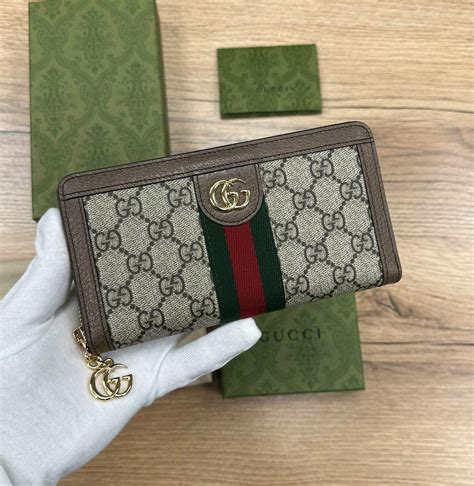 Купить кошелек Gucci в интернет.